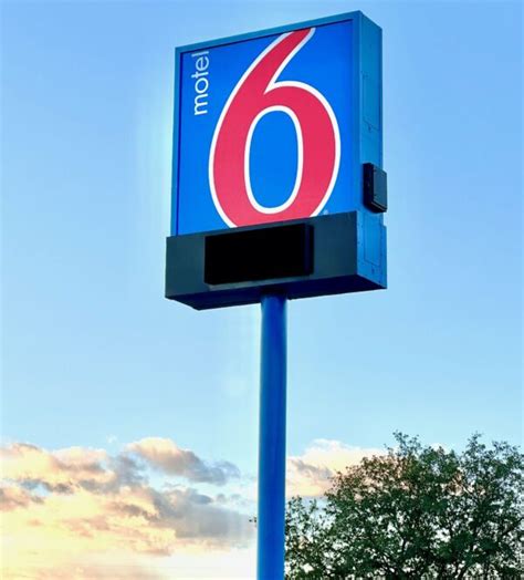 rates for motel 6|Senior Rate : Discounts & Deals for Seniors .